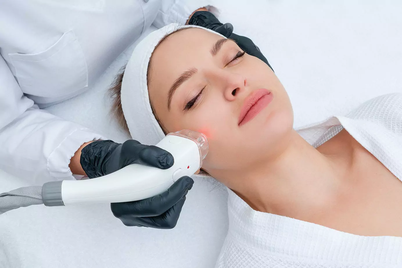 Gesichtsbehandlung Hautgefühl Kosmetik Spittal Seeboden